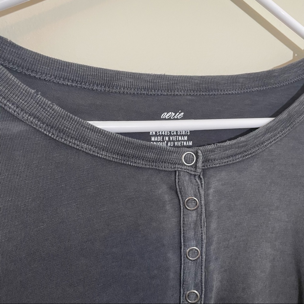 Aerie Cropped Distressed Henley - Picture 4 of 5